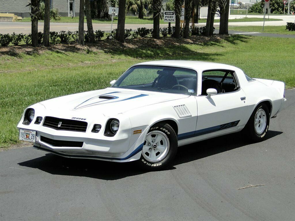 1979 White Chevrolet Camaro 2d : 2 Door Hard TOP