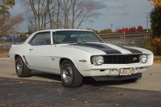 1969 White Chevrolet Camaro Coupe