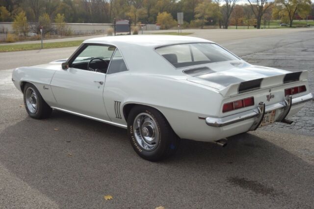 1969 White Chevrolet Camaro Coupe