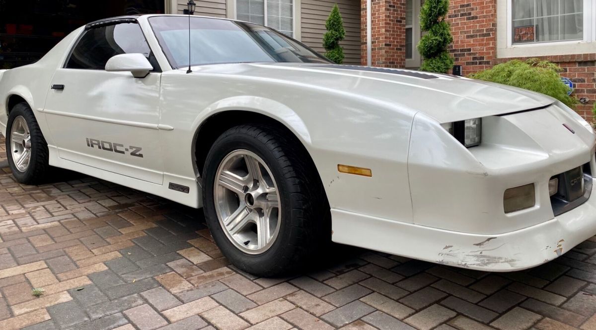 1989 White Chevrolet Camaro Hatchback