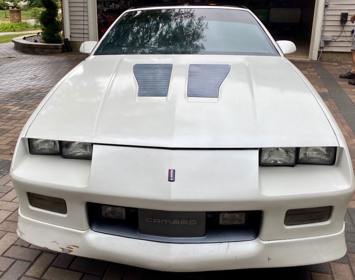 1989 White Chevrolet Camaro Hatchback