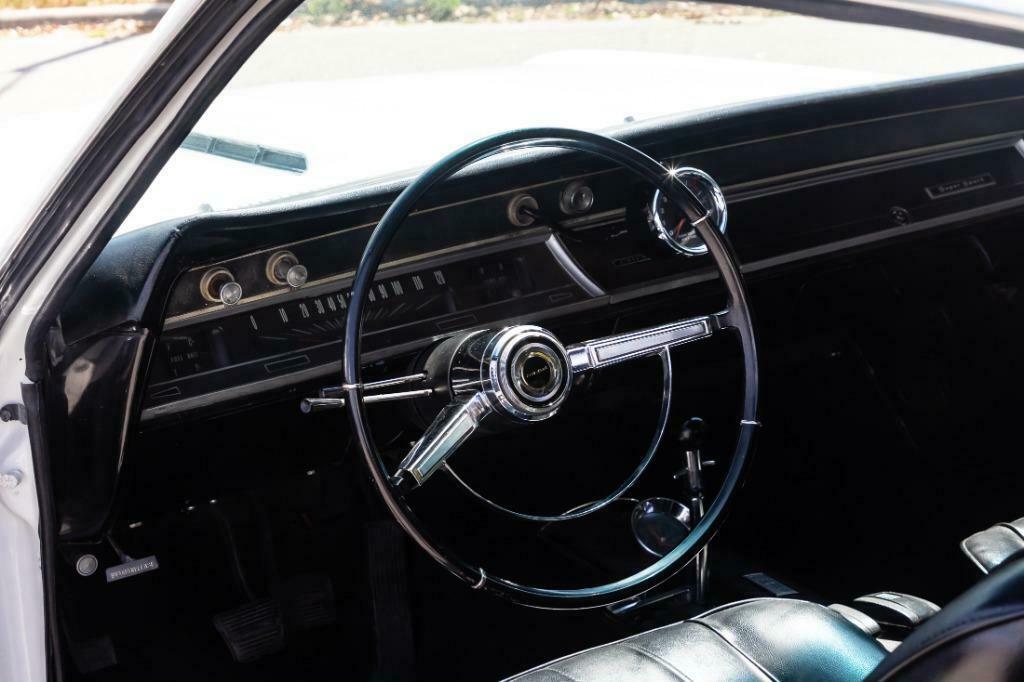 1966 White Chevrolet Chevelle Super Sport