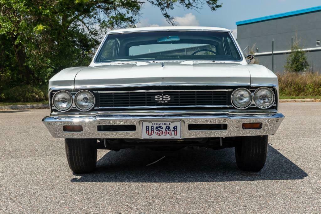 1966 White Chevrolet Chevelle Super Sport