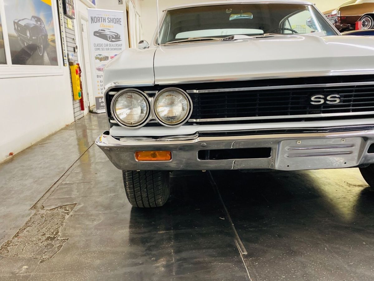 1966 White Chevrolet Chevelle Coupe