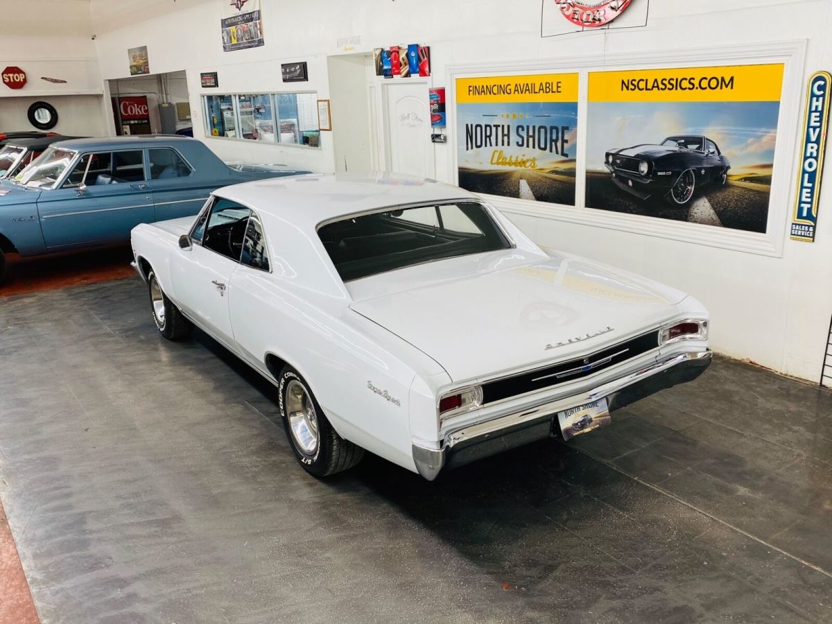 1966 White Chevrolet Chevelle Coupe