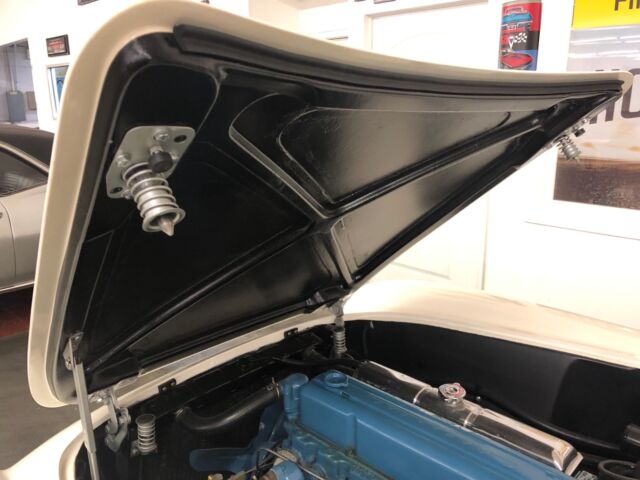 1954 White Chevrolet Corvette Convertible