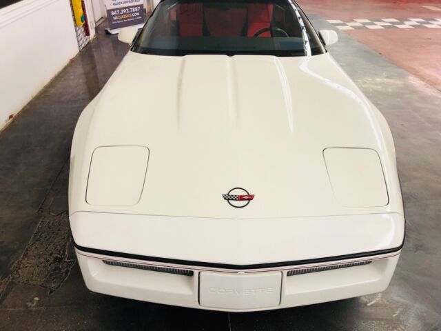 1985 White Chevrolet Corvette Hatchback