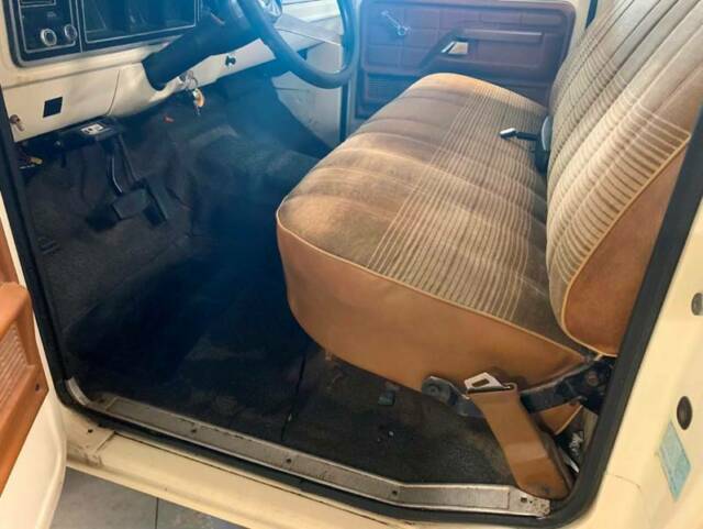 1973 White Ford F-100 Pickup Truck