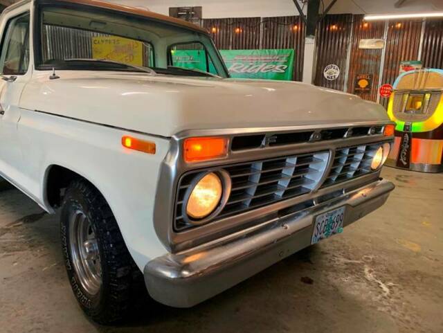 1973 White Ford F-100 Pickup Truck