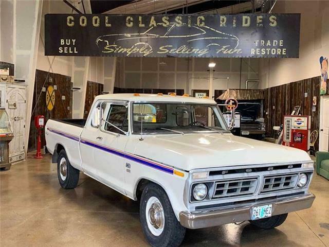 1976 White Ford F-250 Pickup Truck