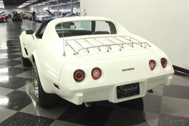 1976 White Chevrolet Corvette