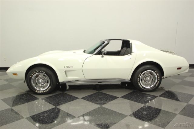1976 White Chevrolet Corvette