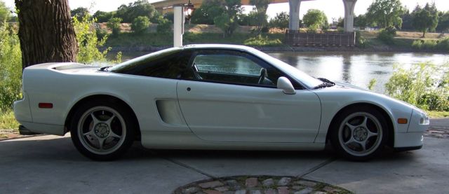 1992 White Acura NSX Coupe