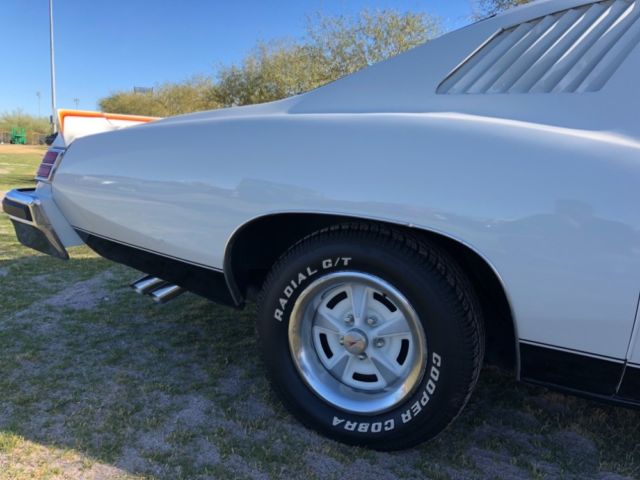 1977 White Pontiac Can Am Coupe