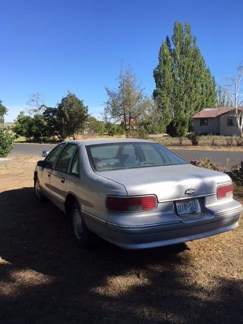 1993 Gray Chevrolet Capriceold Sedan
