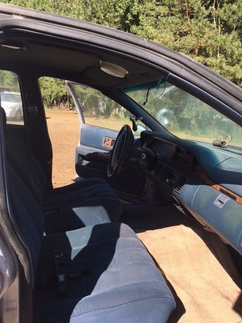 1993 Gray Chevrolet Capriceold Sedan