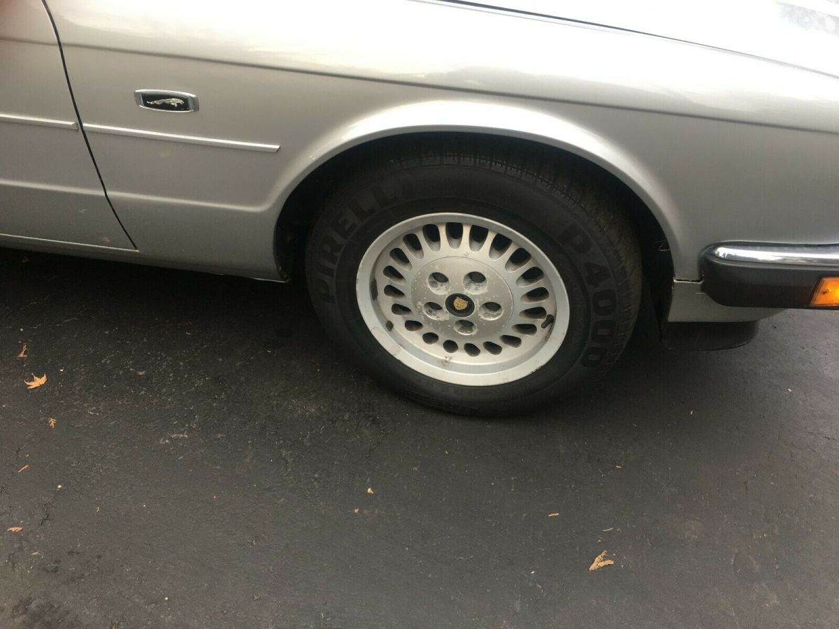 1988 Jaguar XJ6