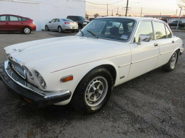 1985 White Jaguar XJ6 Sedan