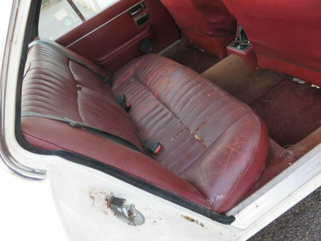 1985 White Jaguar XJ6 Sedan