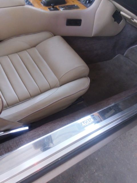 1991 Gold Jaguar XJS Convertible