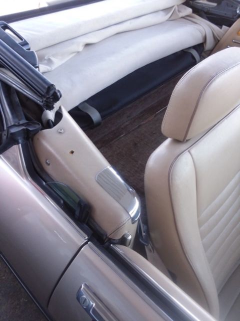 1991 Gold Jaguar XJS Convertible