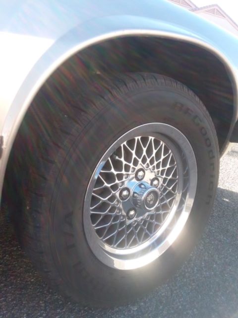 1991 Gold Jaguar XJS Convertible