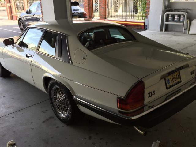 1989 White Jaguar XJS Coupe