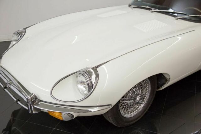 1969 White Jaguar XKE E-Type Series II Fixed Head Coupe --