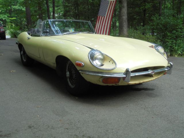 1970 Primrose Yellow Jaguar E-Type Roadster