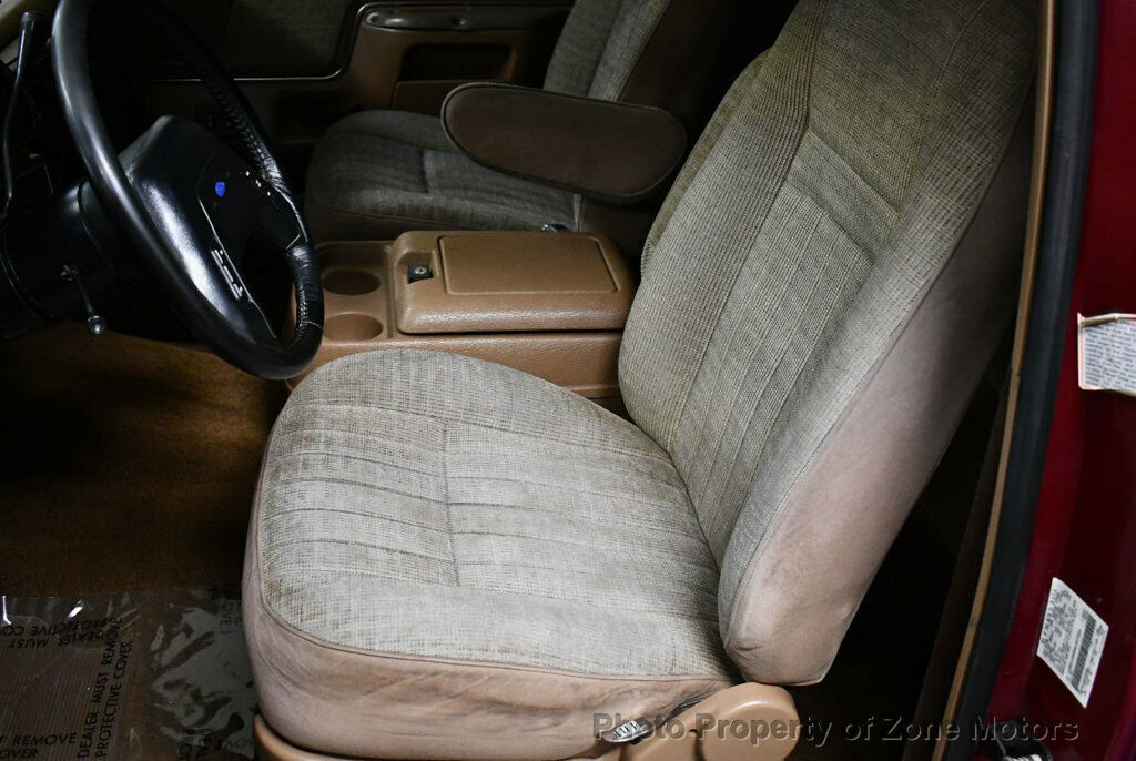 1991 Burgundy Ford Bronco SUV