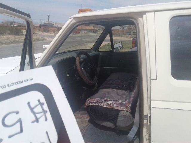 1989 White Ford F-350 Crew Cab Pickup