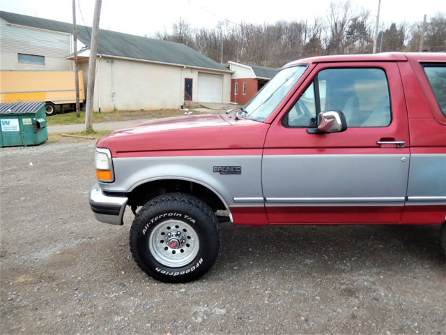 1994 Burgundy Ford Bronco SUV