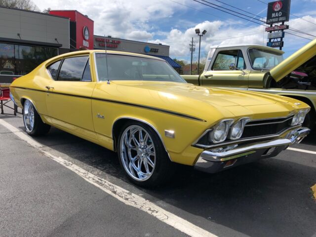 1968 Yellow Chevrolet Chevelle Coupe