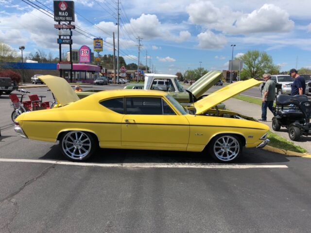 1968 Yellow Chevrolet Chevelle Coupe