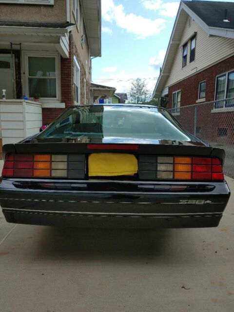 1987 Black Chevrolet Camaro Coupe