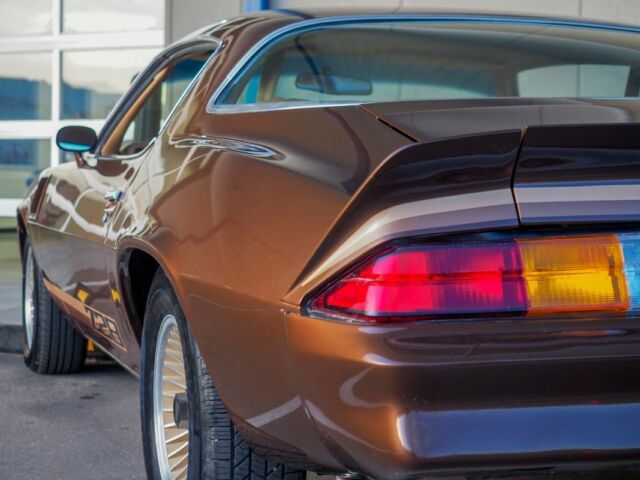 1979 Brown Chevrolet Camaro --