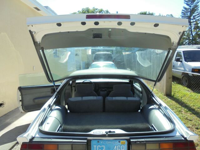 1988 White Chevrolet Camaro Coupe