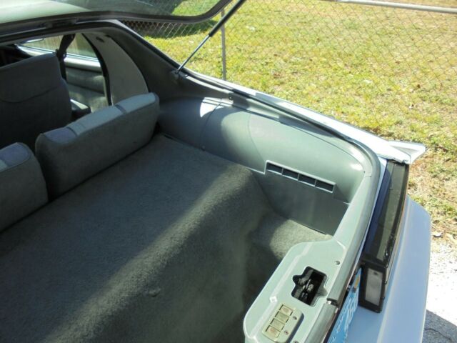 1988 White Chevrolet Camaro Coupe