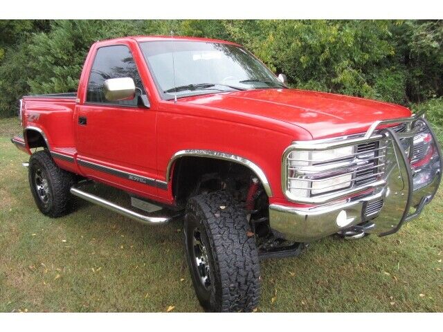 1994 Red Chevrolet Silverado 1500 Standard Cab Pickup