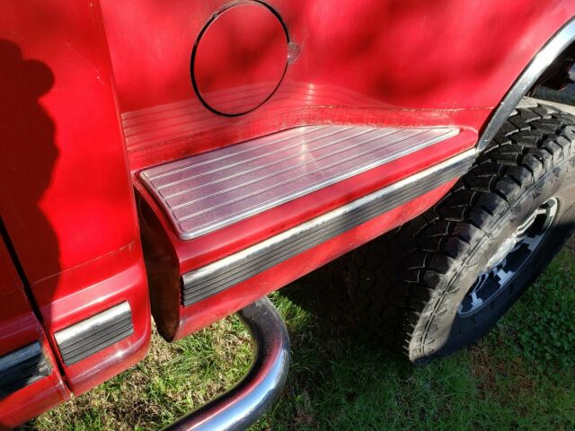 1994 Red Chevrolet Silverado 1500 Standard Cab Pickup