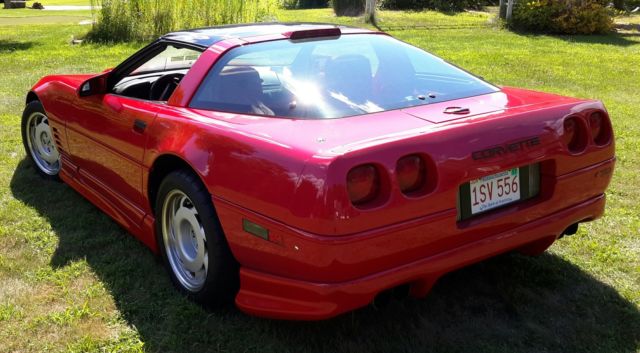 1991 Red Chevrolet Corvette Coupe