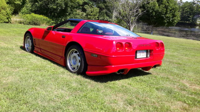 1991 Red Chevrolet Corvette Coupe
