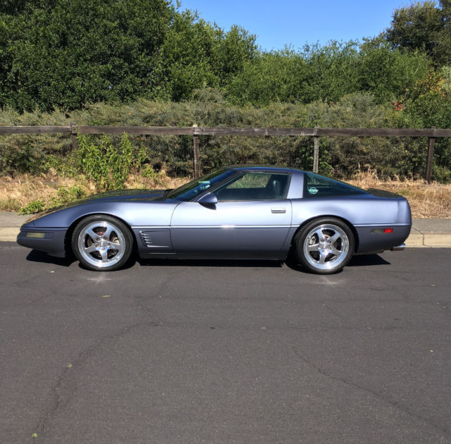 1991 Blue Chevrolet Corvette Coupe