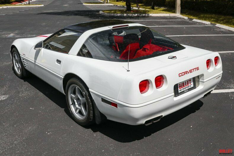 1991 White Chevrolet Corvette