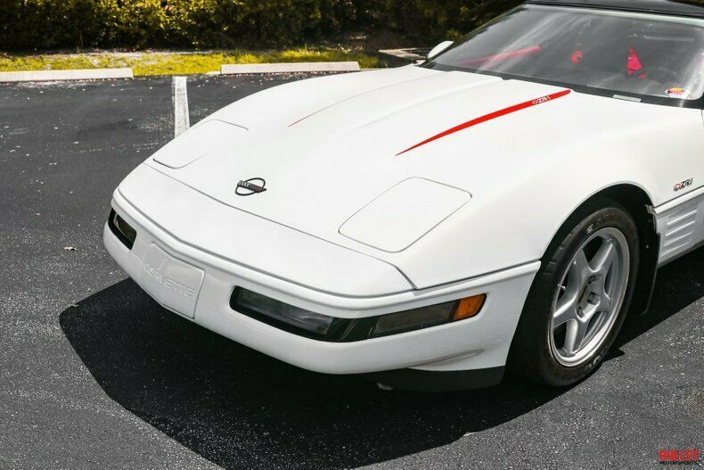 1991 White Chevrolet Corvette