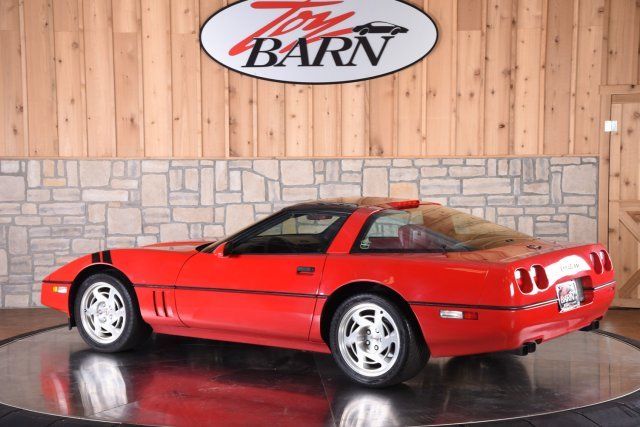 1990 Red Chevrolet Corvette 2DR COUPE HATCHBACK