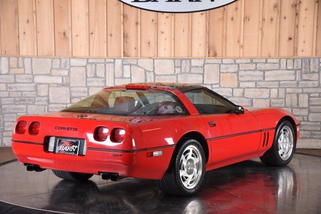 1990 Red Chevrolet Corvette 2DR COUPE HATCHBACK