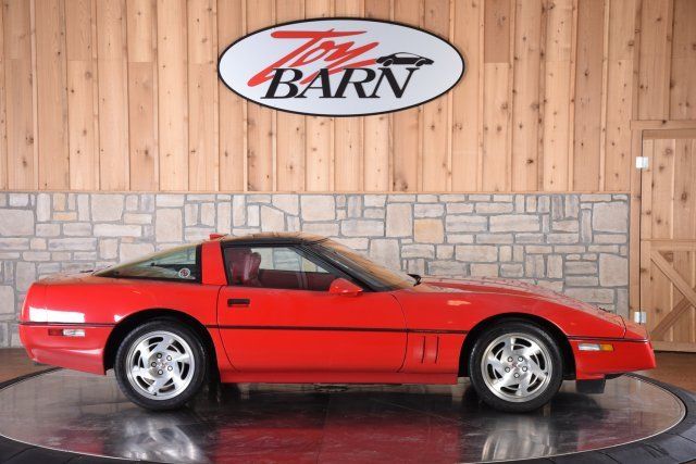 1990 Red Chevrolet Corvette 2DR COUPE HATCHBACK